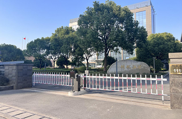 柵欄道閘，抓拍顯示一體機(jī)